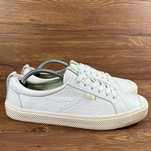 Cariuma White Leather Sneakers